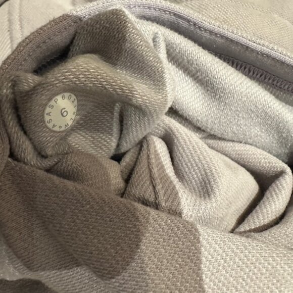 Lululemon Size 6 Hoodie - Picture 2 of 3
